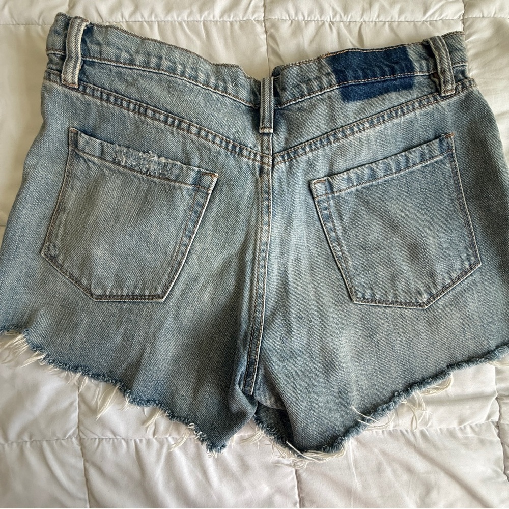 Chelsea & Violet Floral Eyelet Denim Cutoff Shorts Size 29 - Picture 5 of 9